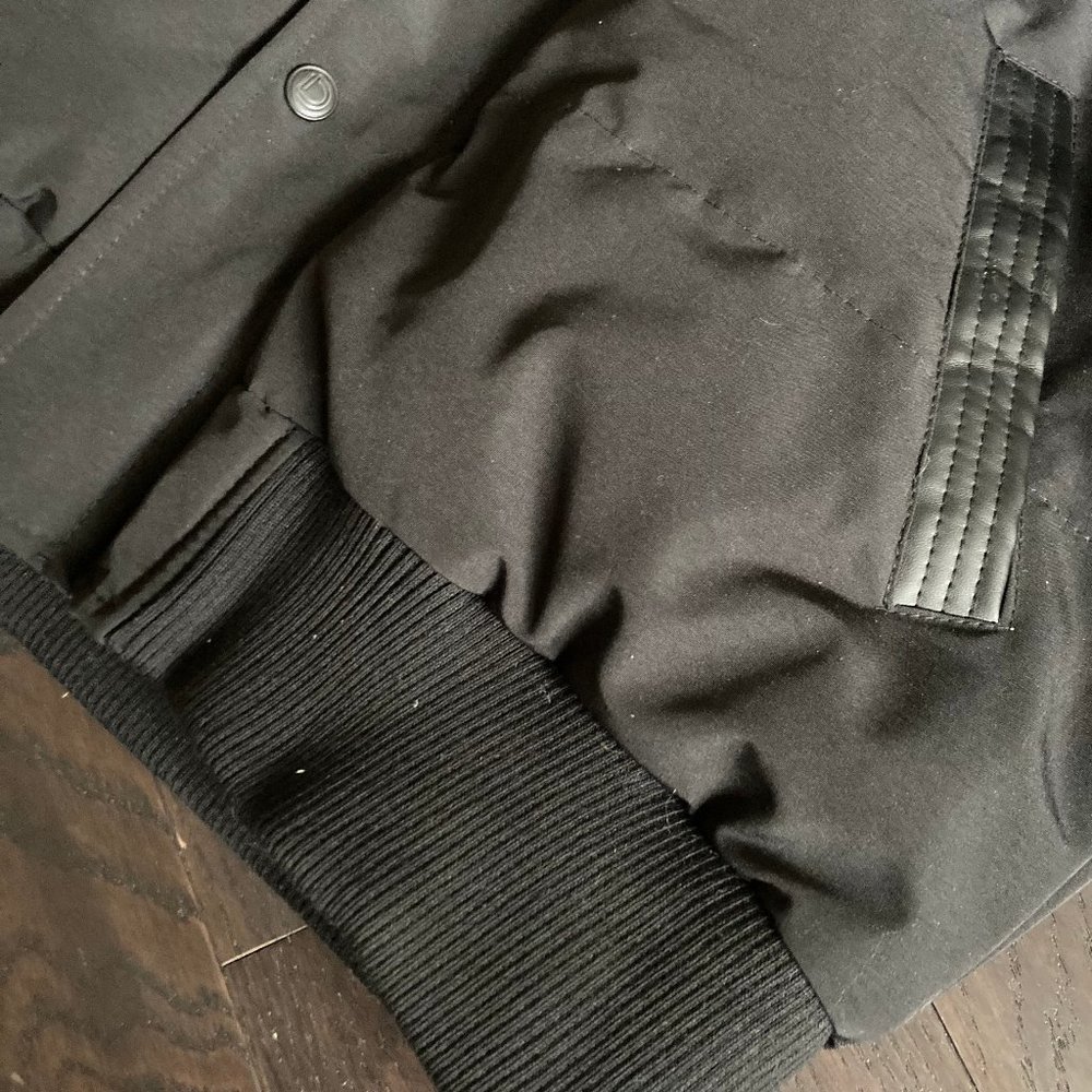 Denium District: Hood Jacket, Soft Leatherlike Sleeves & Faux Fur Trim - black - Picture 8 of 13